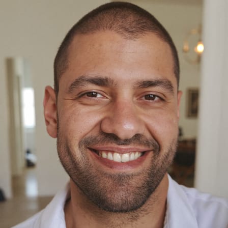 Portrait d'un habitant du Bourg ayant comparé ses devis de diagnostic à Narbonne